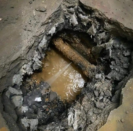 漏水检测现场图 - 厨房漏水检测